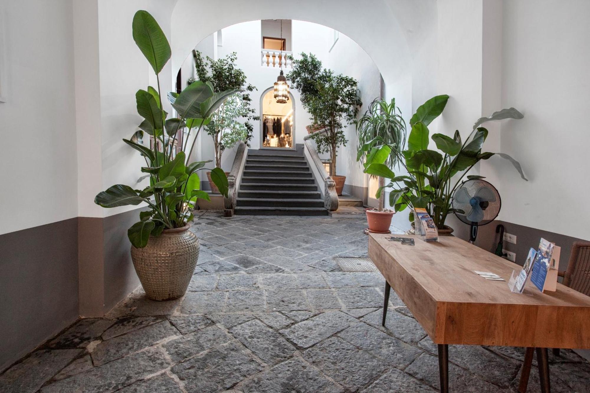 Amore Rentals - Appartamento Terrazza Tasso Sorrento Exterior foto