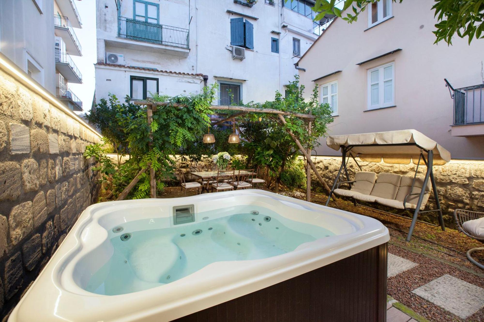 Amore Rentals - Appartamento Terrazza Tasso Sorrento Exterior foto