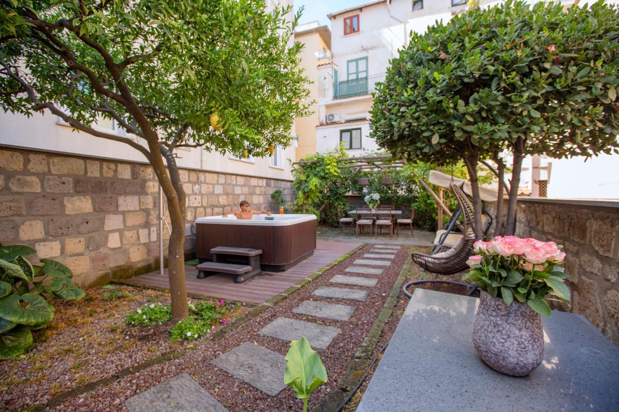 Amore Rentals - Appartamento Terrazza Tasso Sorrento Exterior foto